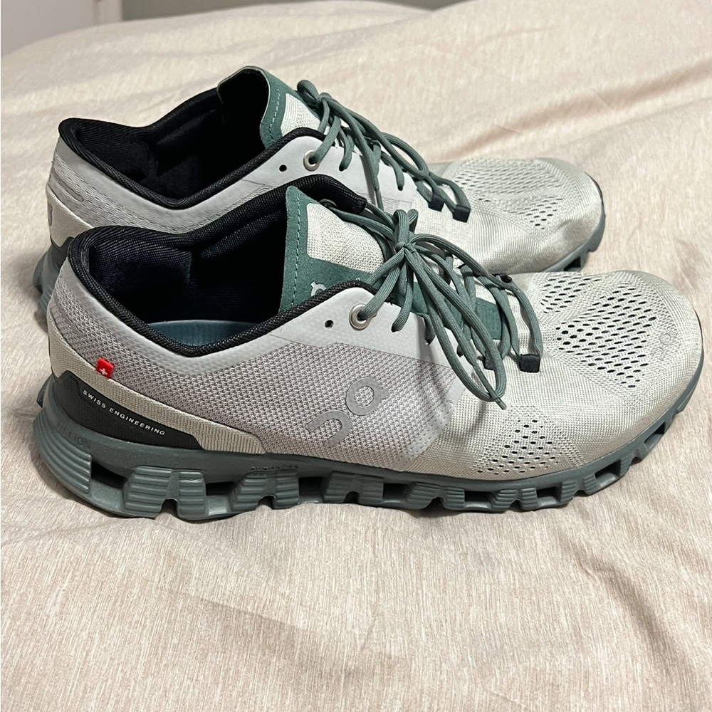 OnCloud 5’s Men’s Shoes in Olive, Grey, and Black